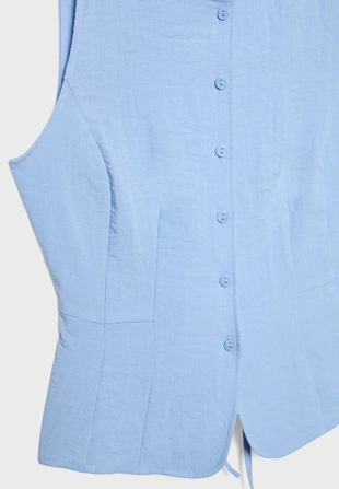 Жилет на пуговицах- Заказать в России