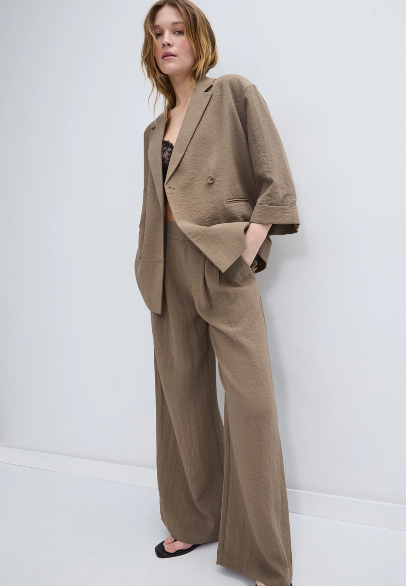 Свободный двубортный пиджак