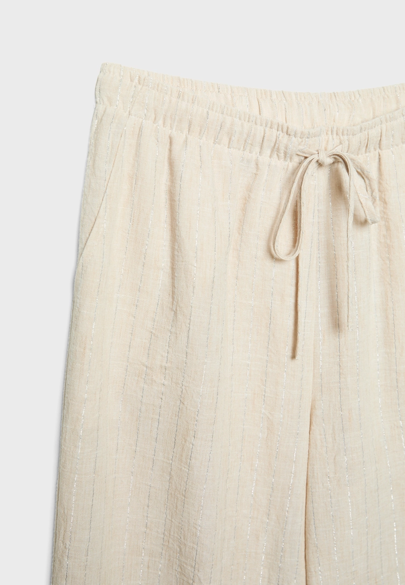 Свободные брюки под лён с металлической нитью