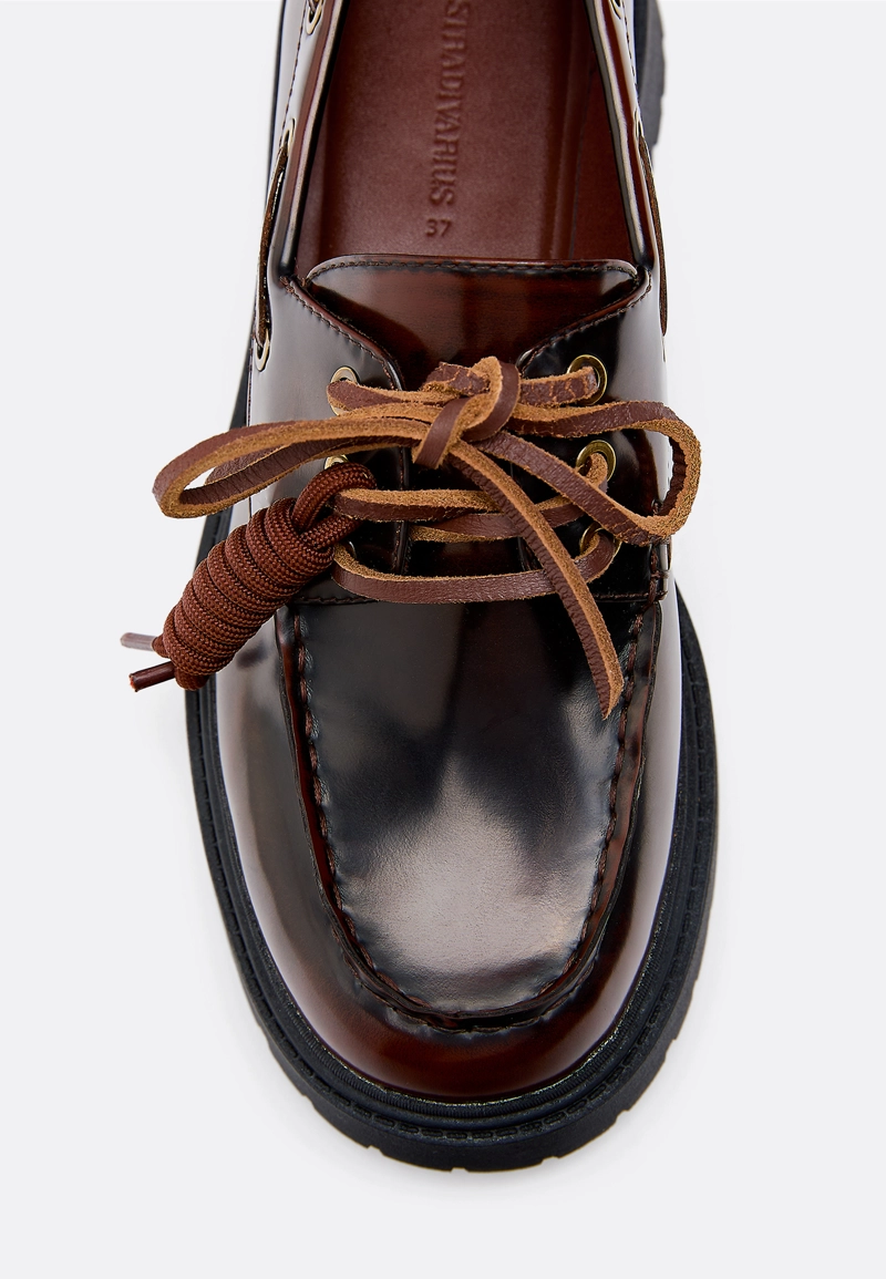 Топсайдеры на платформе