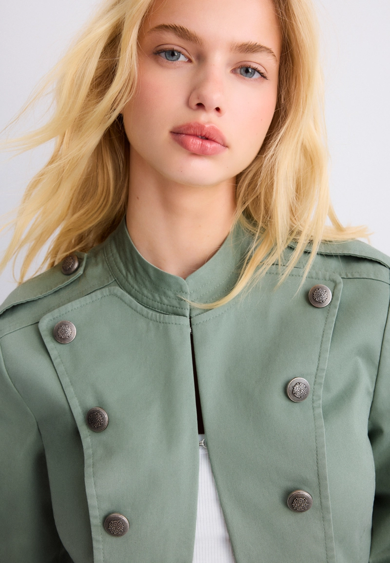 Пиджак в стиле милитари