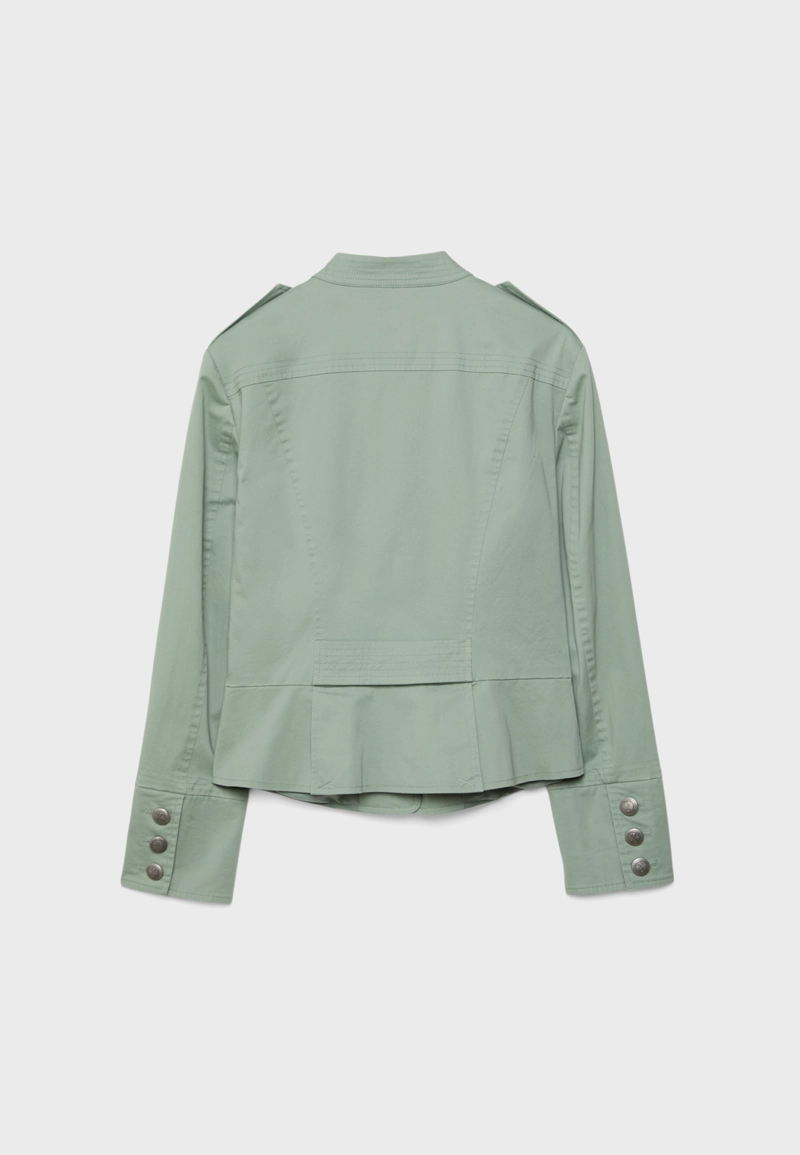 Пиджак в стиле милитари