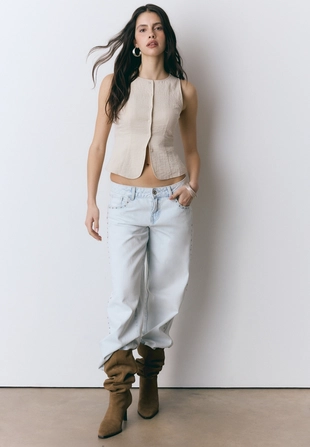 Жилет на пуговицах- Заказать в России