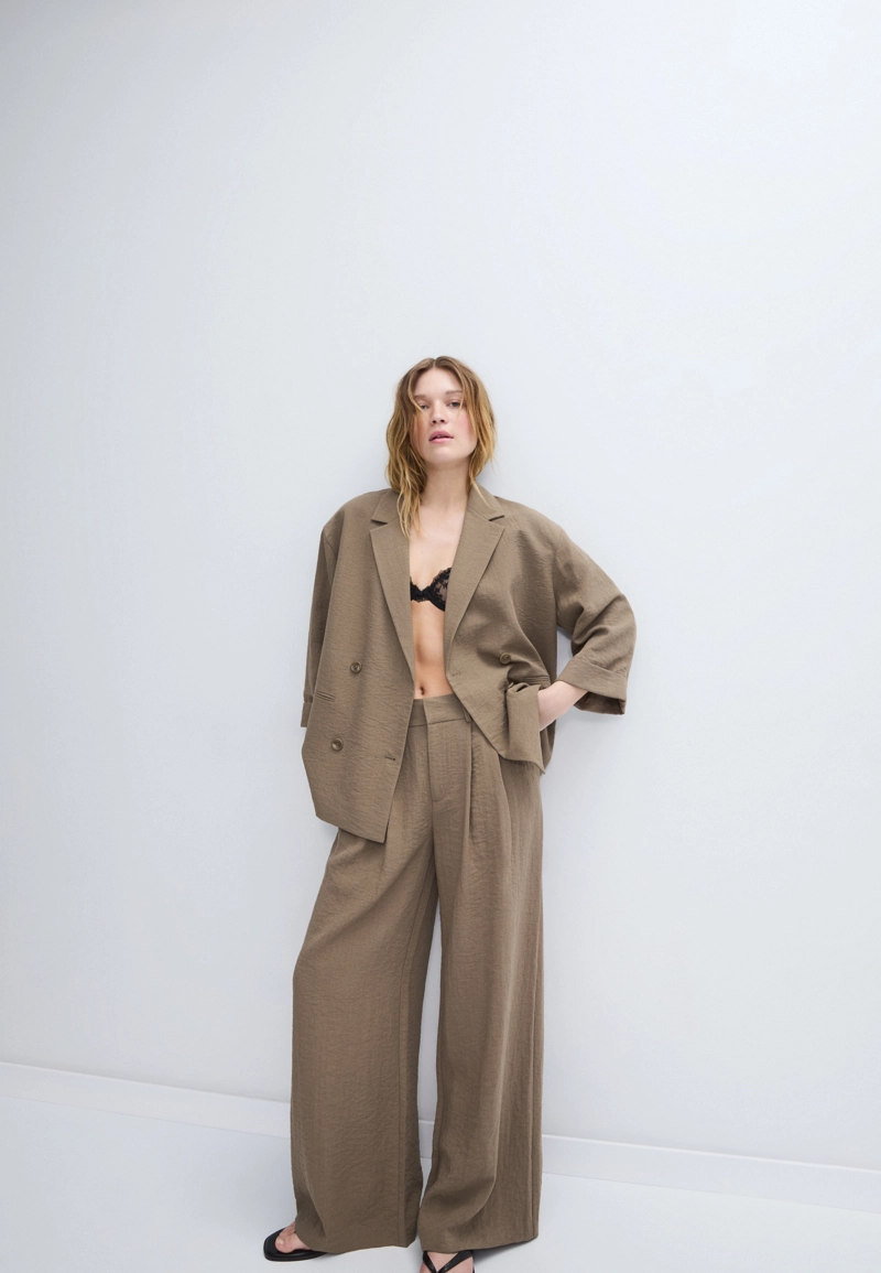 Брюки-палаццо с регулируемым поясом