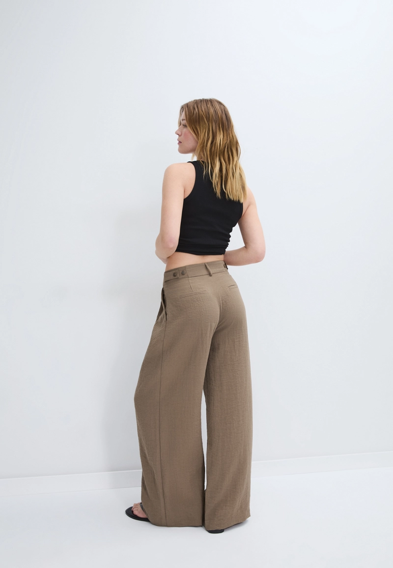 Брюки-палаццо с регулируемым поясом