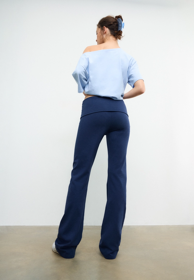 Леггинсы клеш