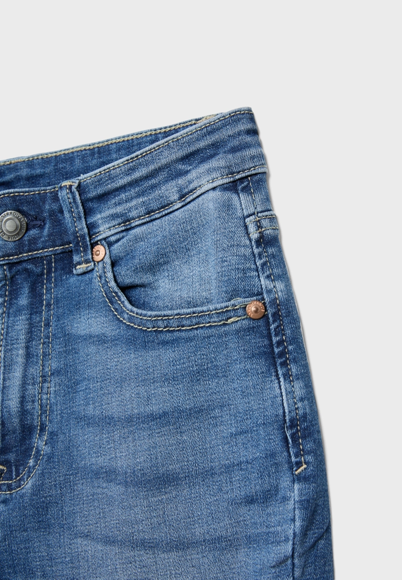 Джинсы клеш D74 с разрезом