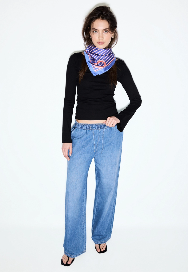 Свободные джинсы на кулиске