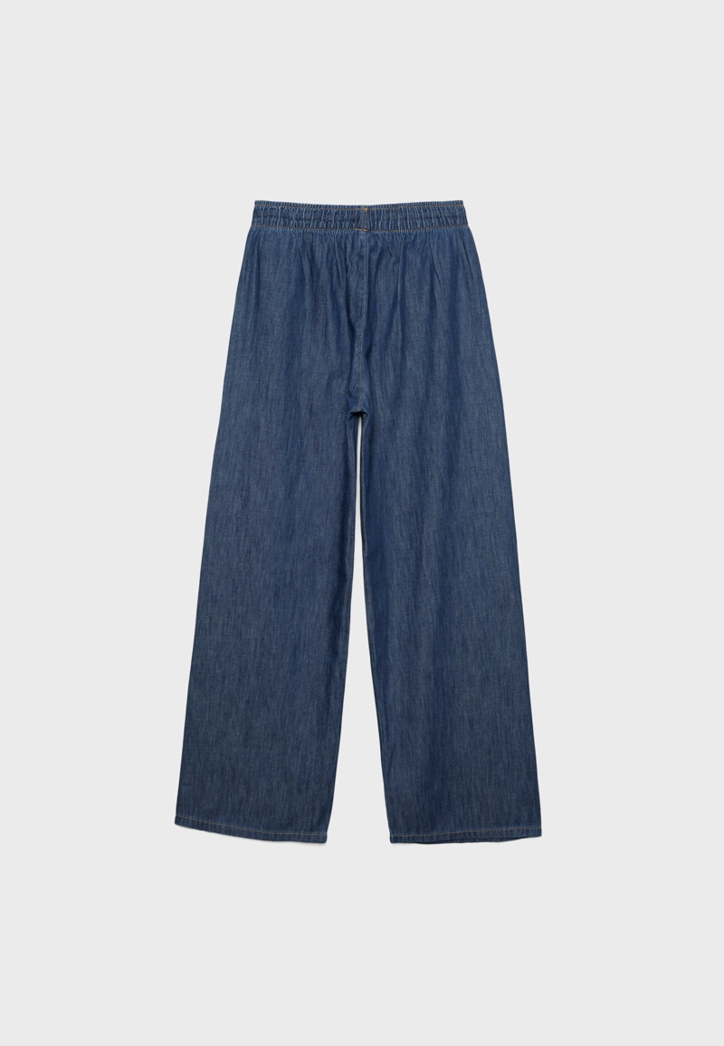 Свободные джинсы на кулиске