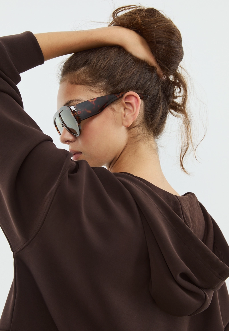 Толстовка на молнии из мягкой ткани