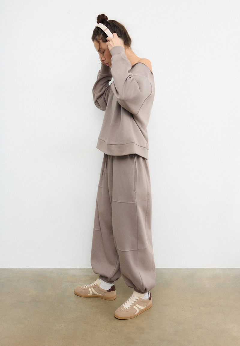 Брюки-джоггеры с рукавами-фонариками из флиса