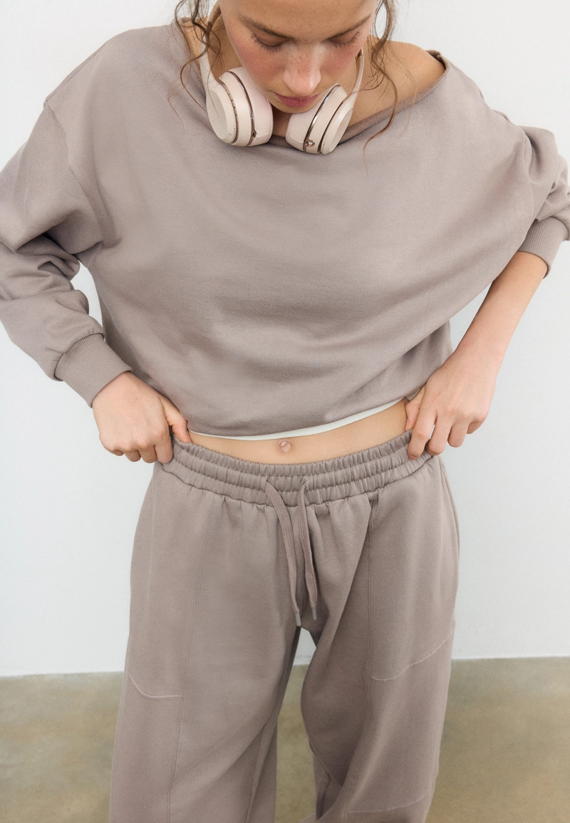 Брюки-джоггеры с рукавами-фонариками из флиса