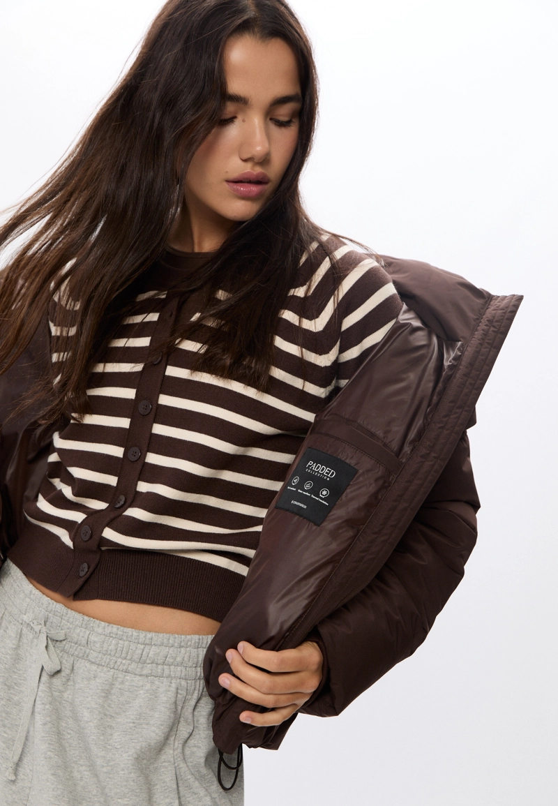 Базовая стеганая куртка с капюшоном