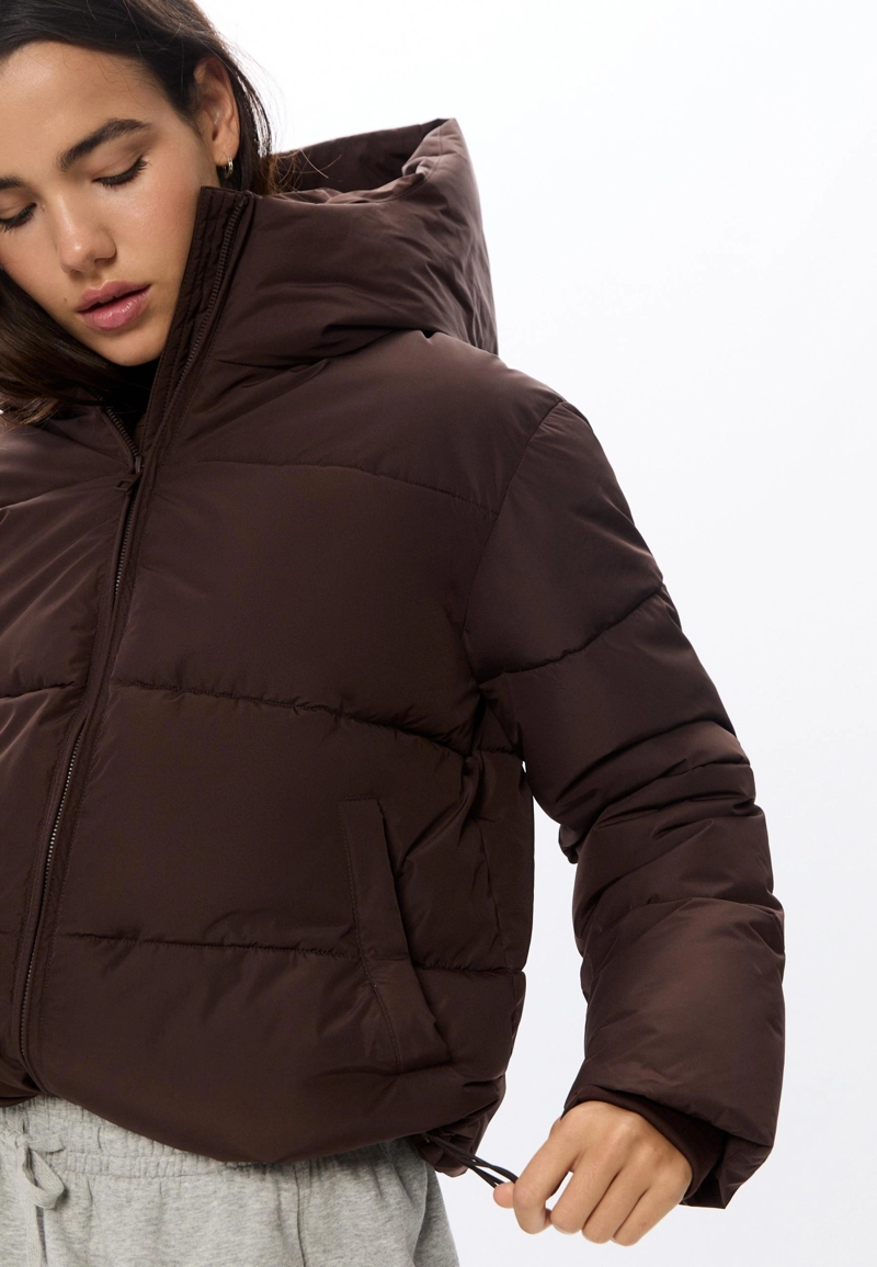 Базовая стеганая куртка с капюшоном