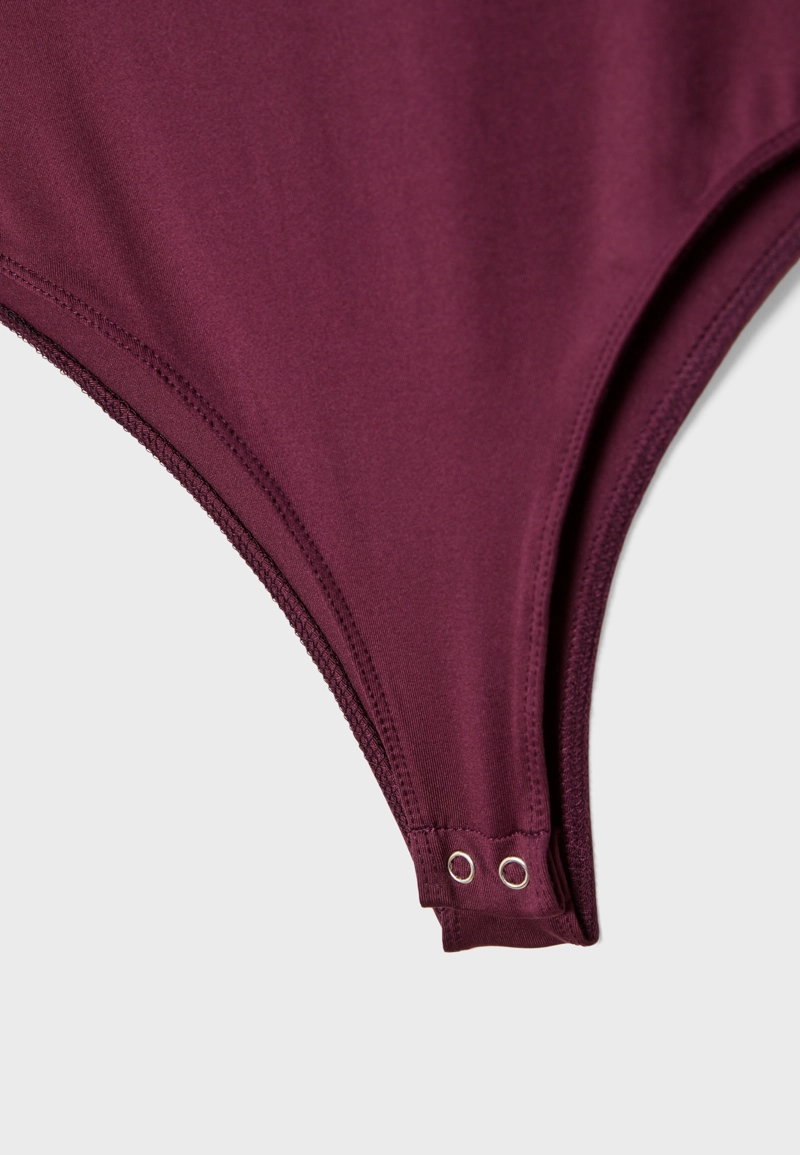 Боди из полиамида с квадратным вырезом