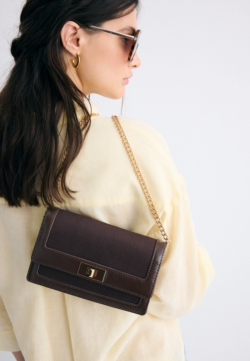 Комбинированная сумка-слинг из канваса