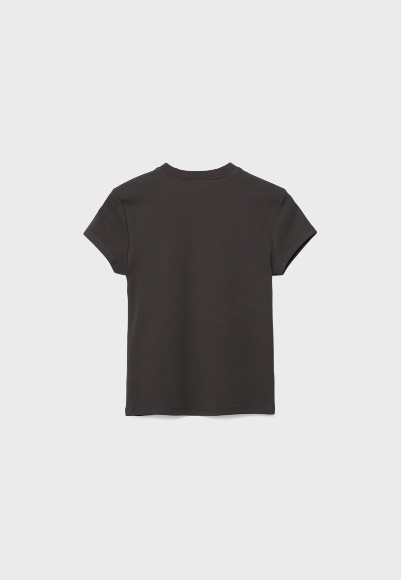 Базовая футболка с короткими рукавами и круглым вырезом