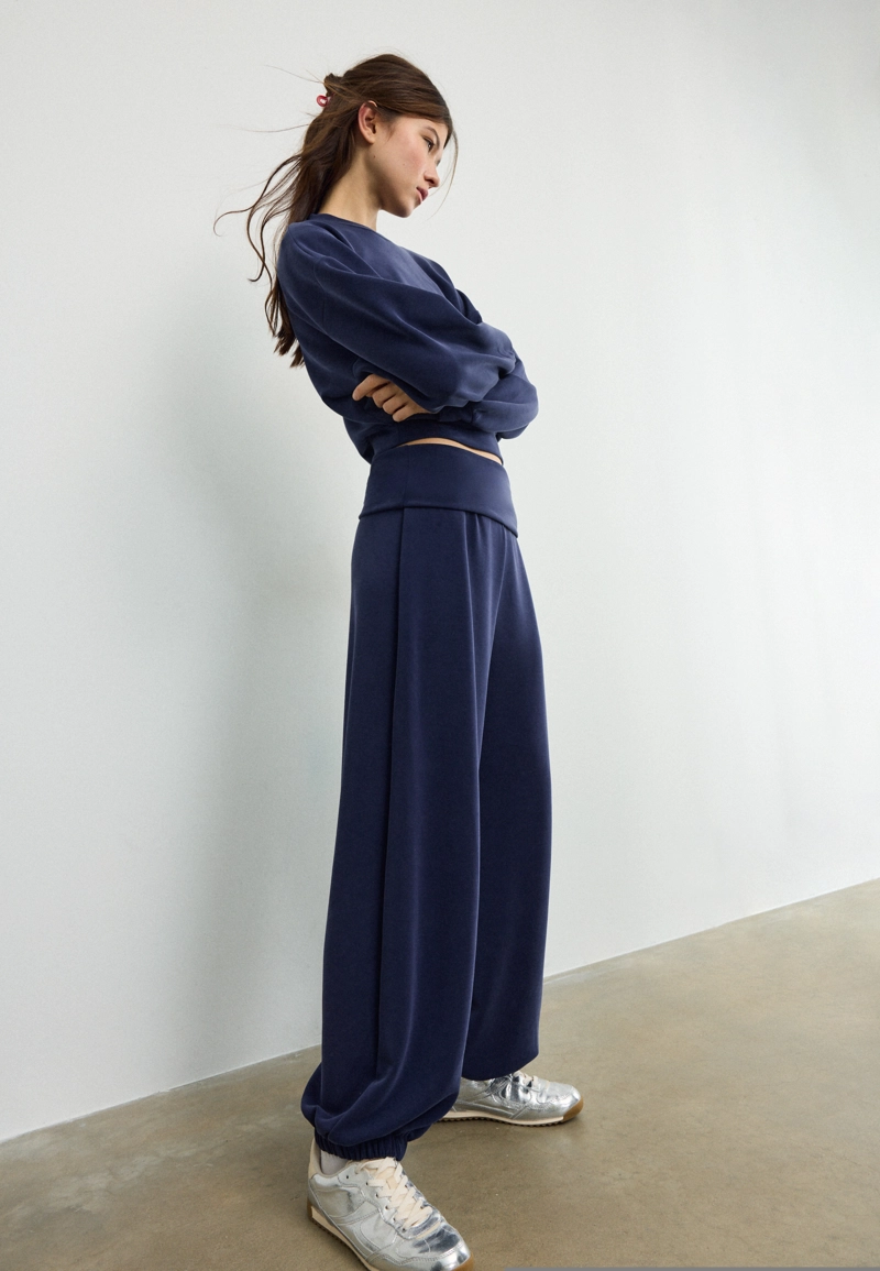 Мягкие брюки-джоггеры «рукава-фонарики» с отворотом на талии