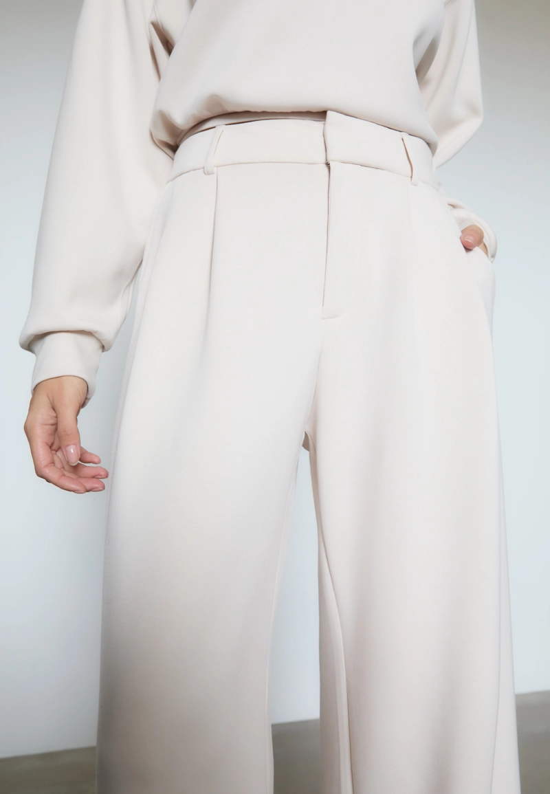 Брюки классические из мягкой ткани