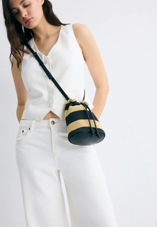 Комбинированная сумка-мешок крючком- Заказать в России