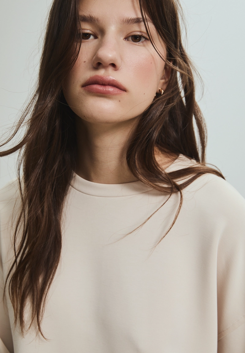 Базовая толстовка из мягкой ткани