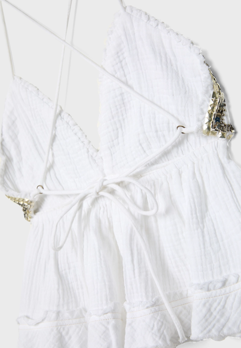 Топ с воланами и бусинами