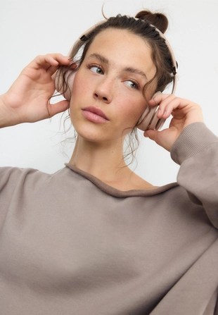 Базовая толстовка с открытыми плечами- Заказать в России