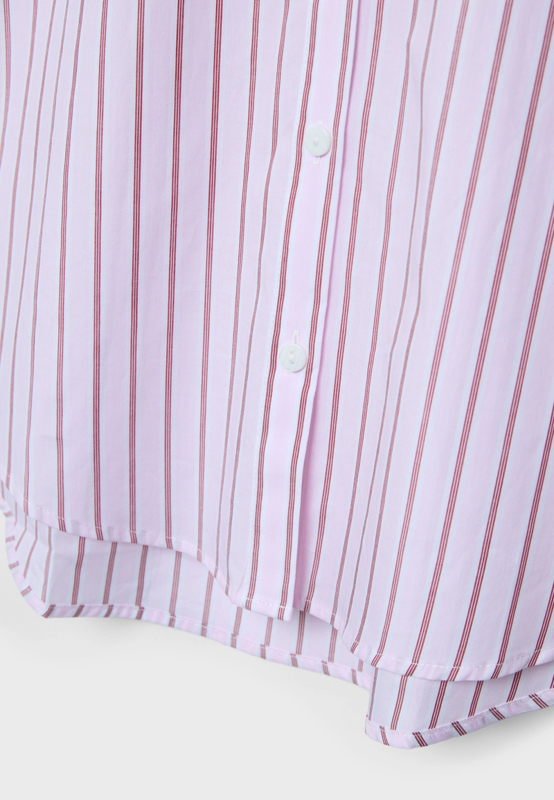 Базовая рубашка в полоску из поплина с карманом