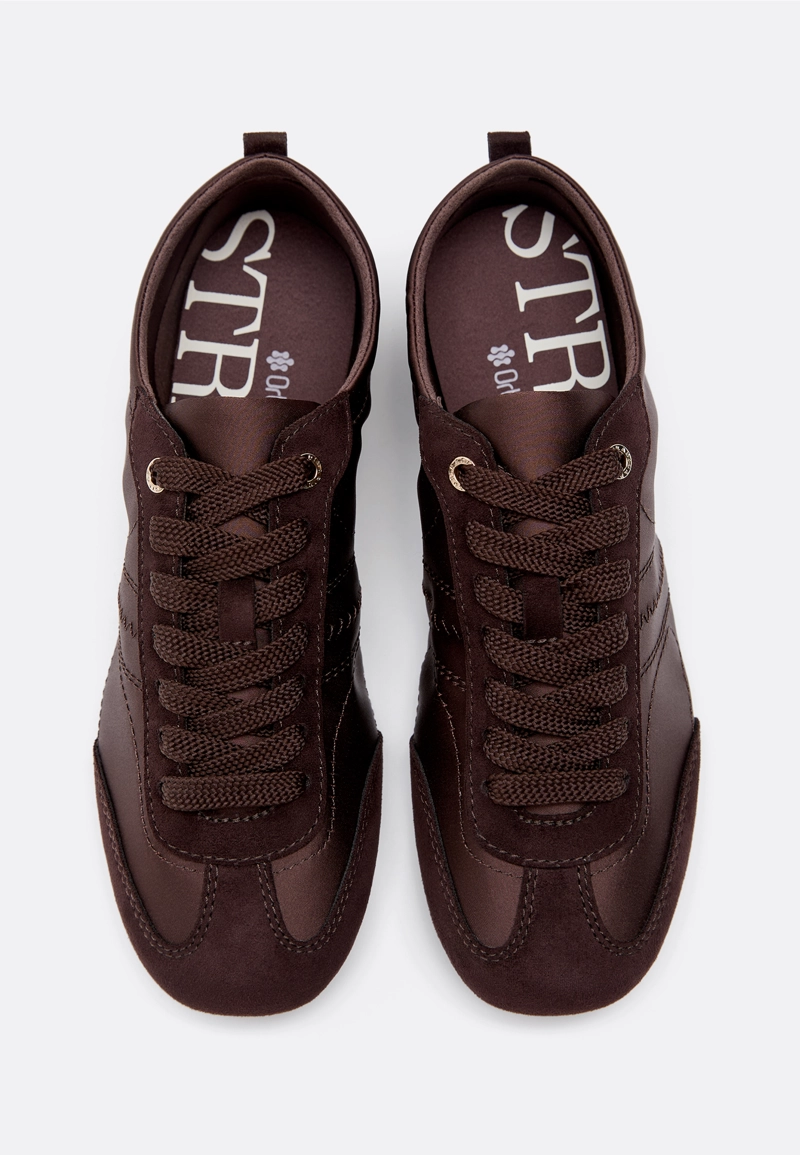 Атласные туфли на тонкой подошве