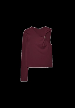 Асимметричная футболка с металлической пряжкой- Заказать в России