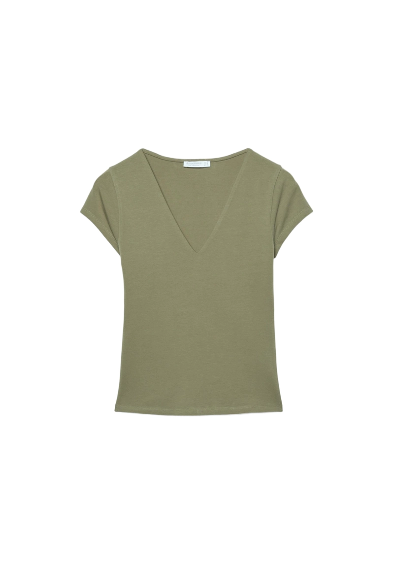 Футболка с короткими рукавами и V-образным вырезом