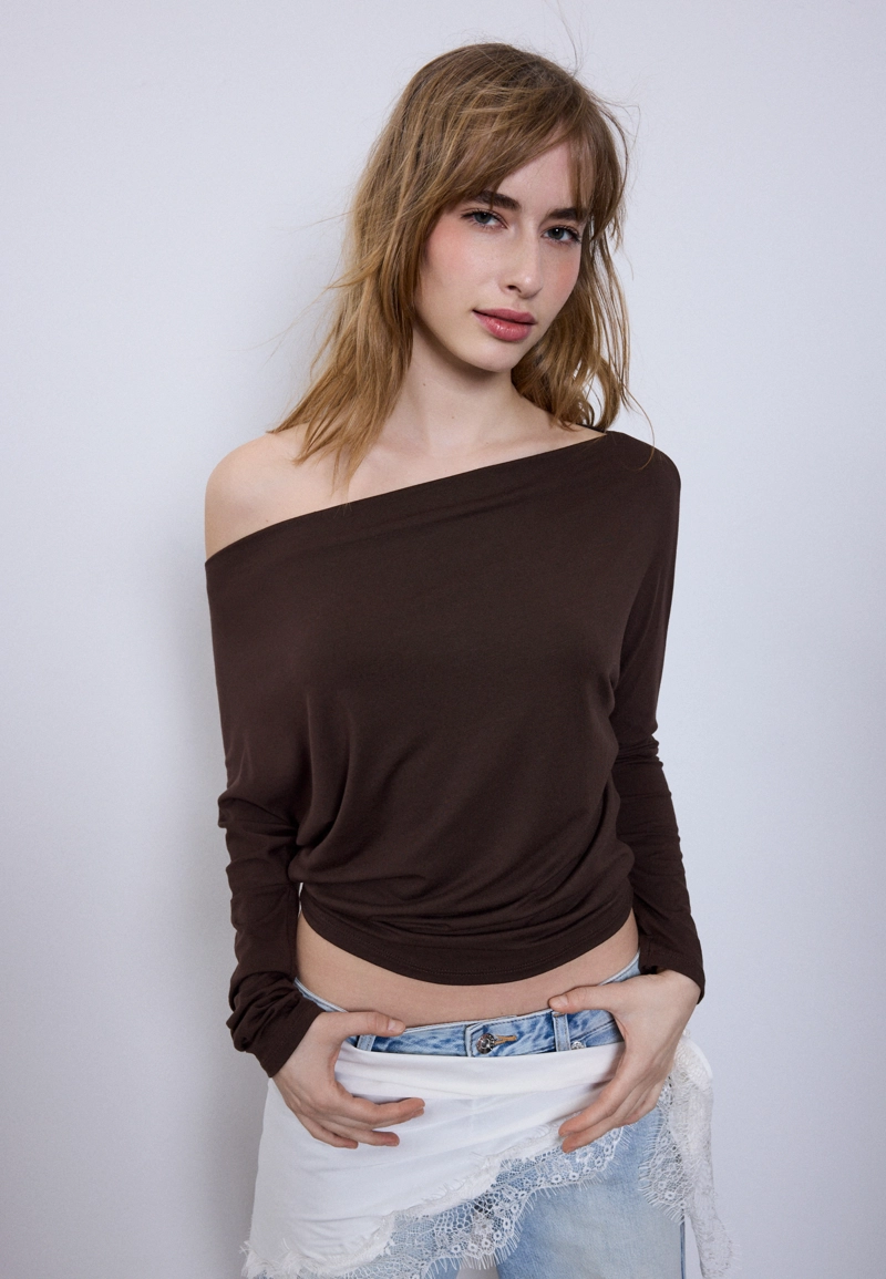 Асимметричная футболка из модала