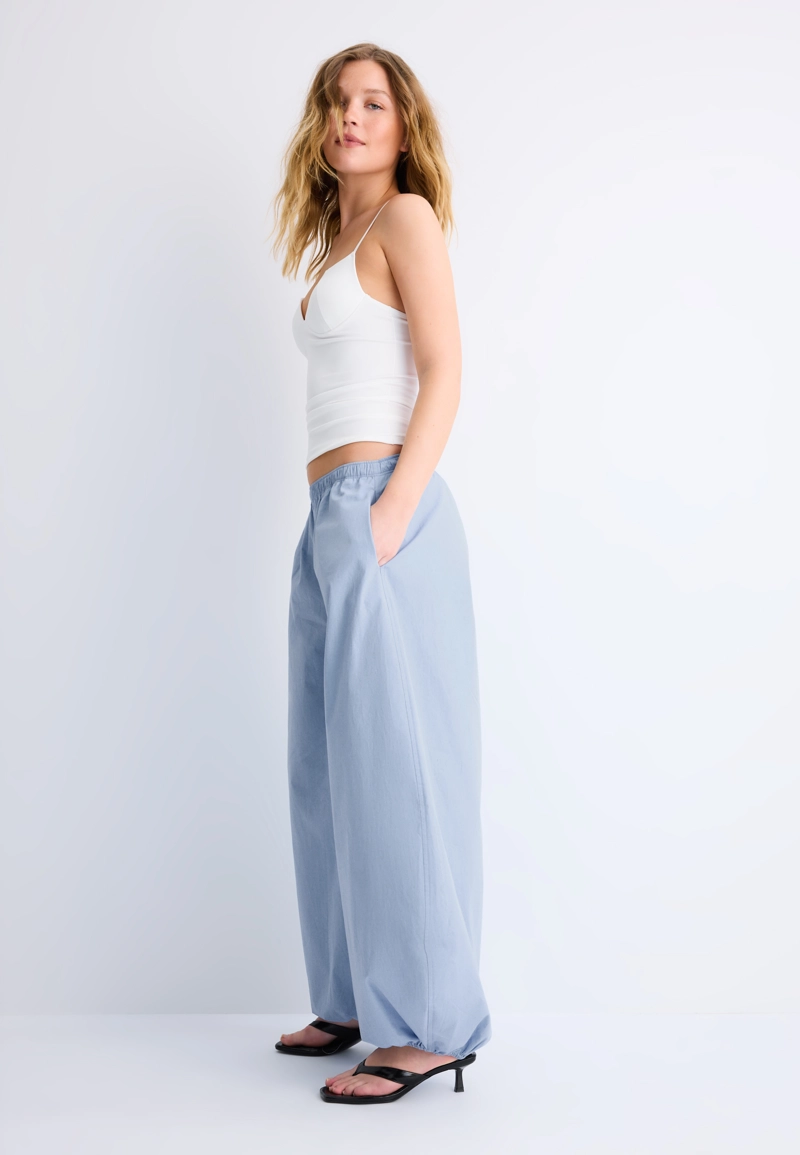 Объемные брюки из поплина