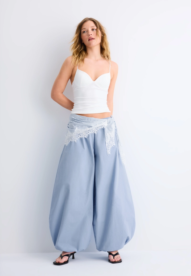 Объемные брюки из поплина