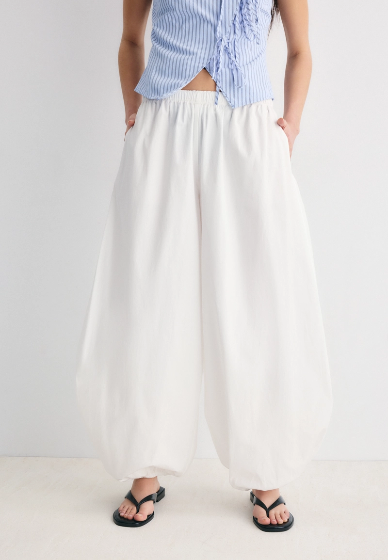 Объемные брюки из поплина