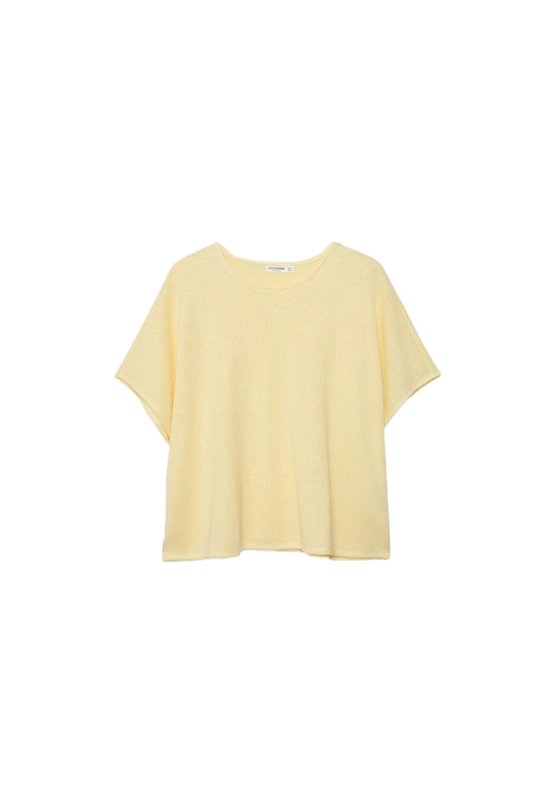 Футболка с эффектом накидки