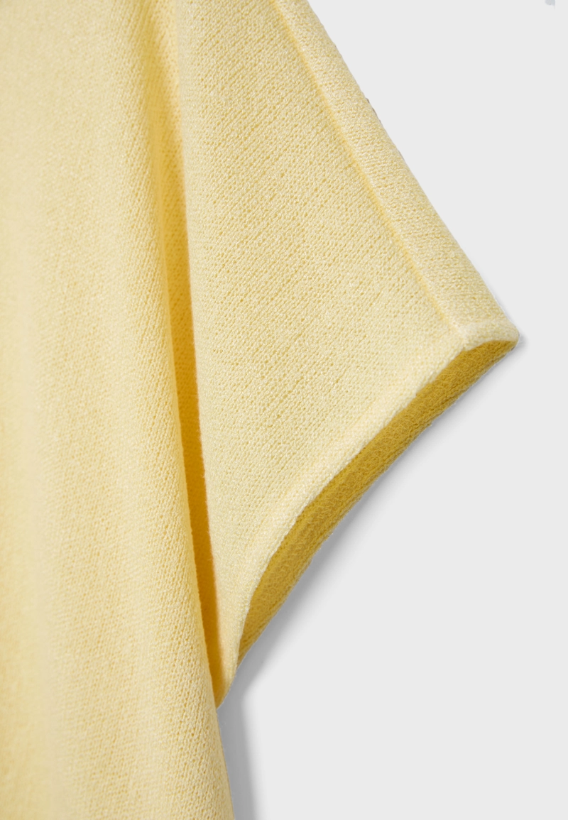 Футболка с эффектом накидки