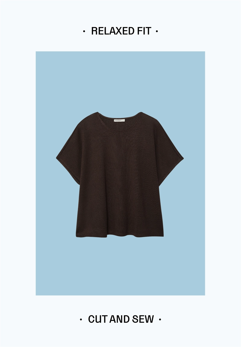 Футболка с эффектом накидки