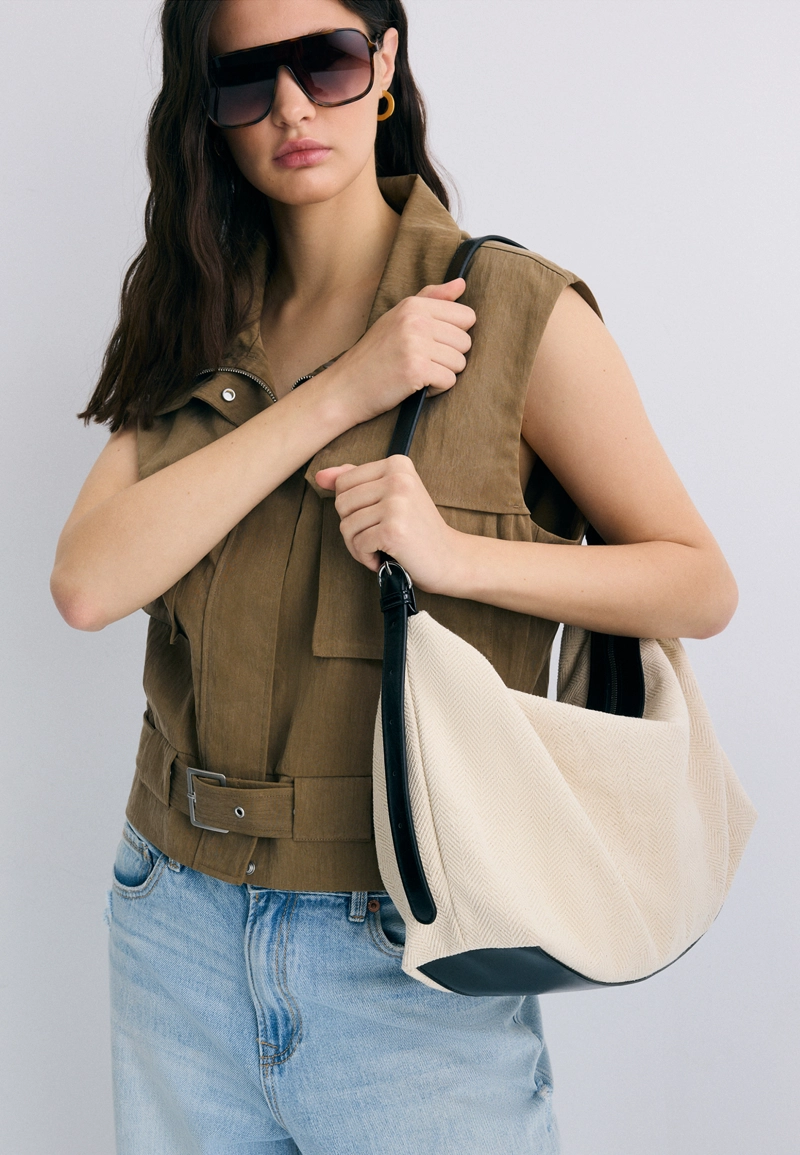 Комбинированная сумка-шопер из канваса