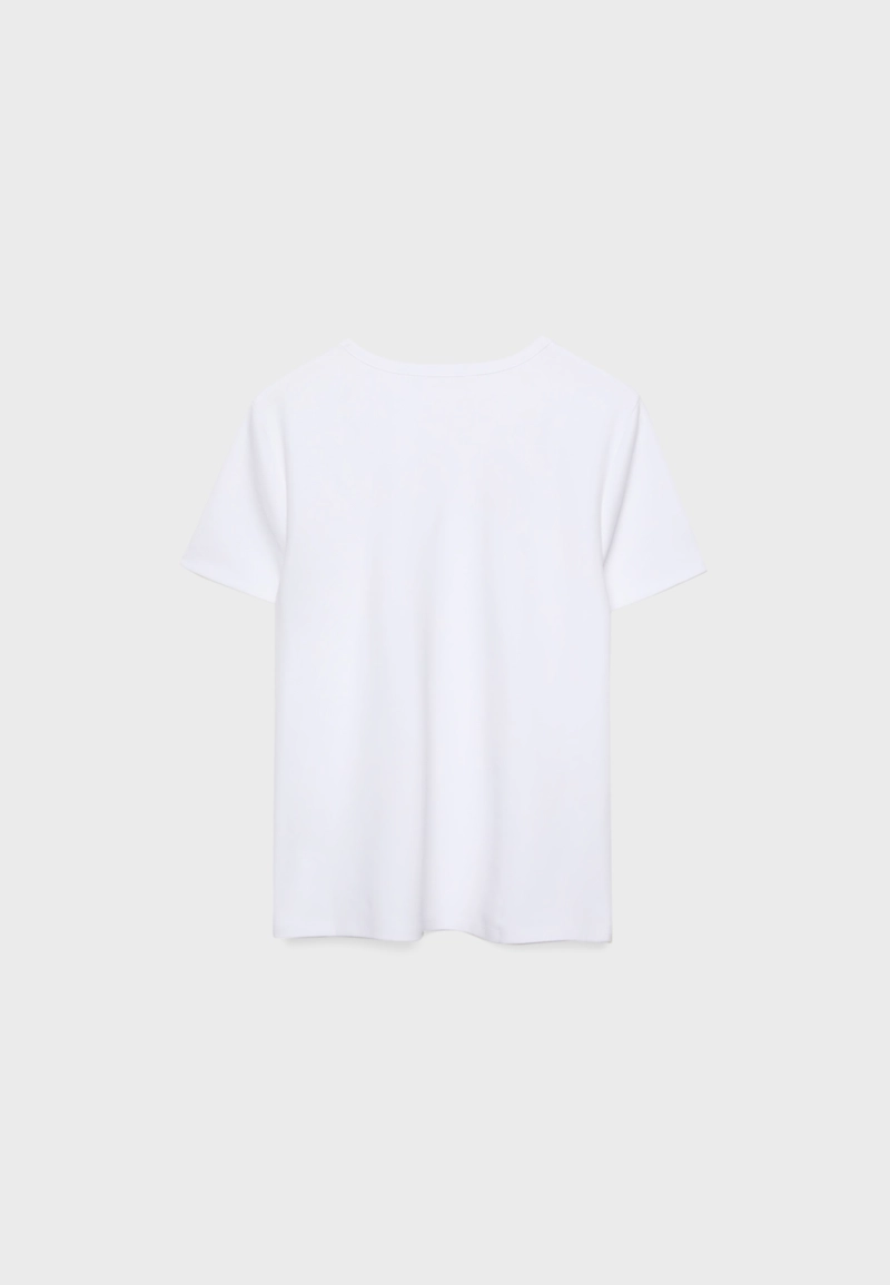 Базовая футболка regular из мягкой ткани