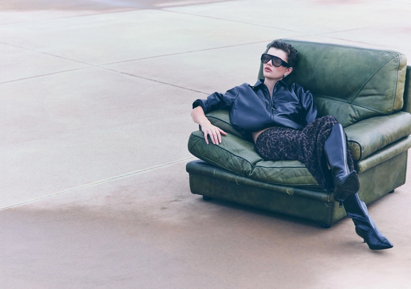 Стеганая куртка-бомбер из искусственной кожи