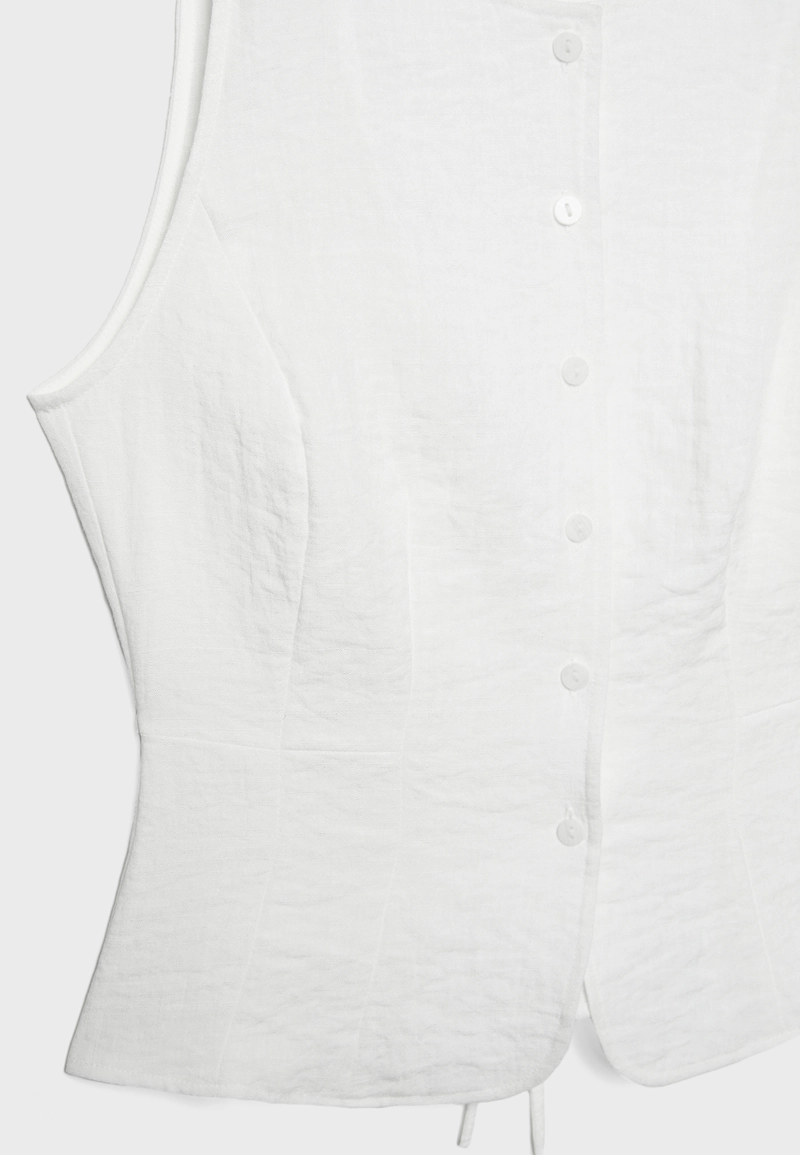 Жилет на пуговицах