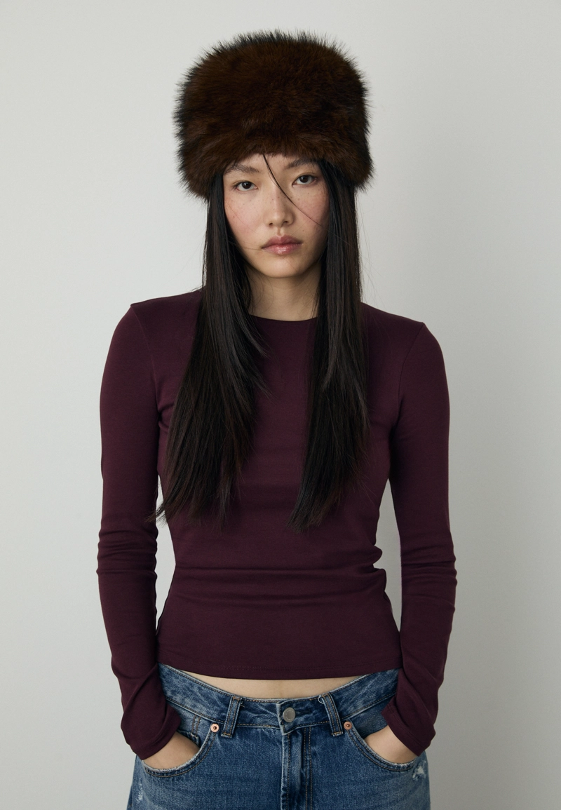 Базовая футболка с длинными рукавами