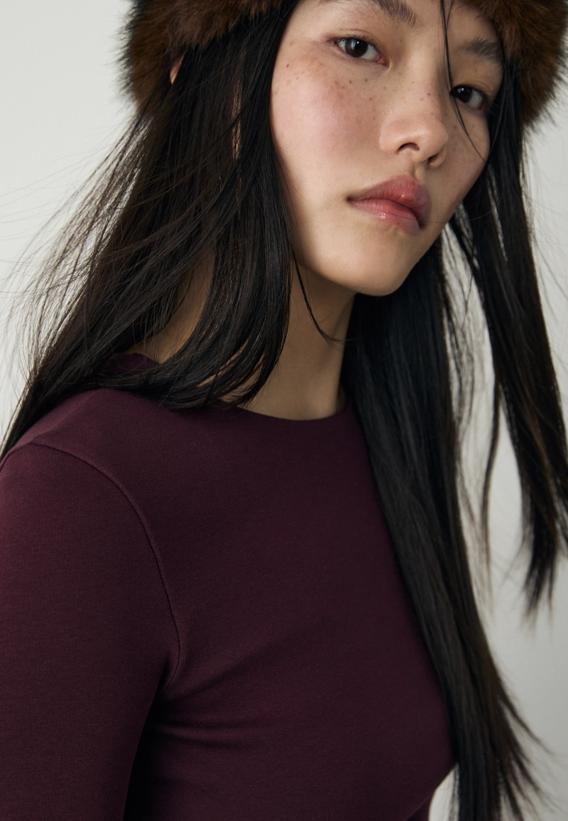 Базовая футболка с длинными рукавами