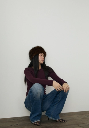 Базовая футболка с длинными рукавами- Заказать в России