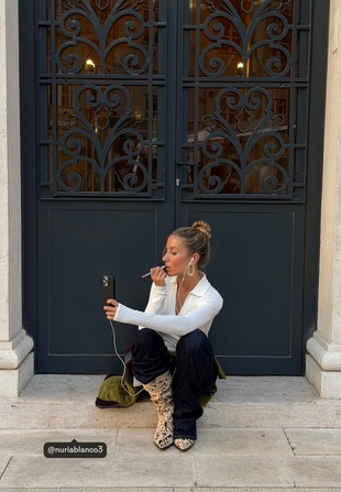 Бесшовная футболка-поло- Заказать в России