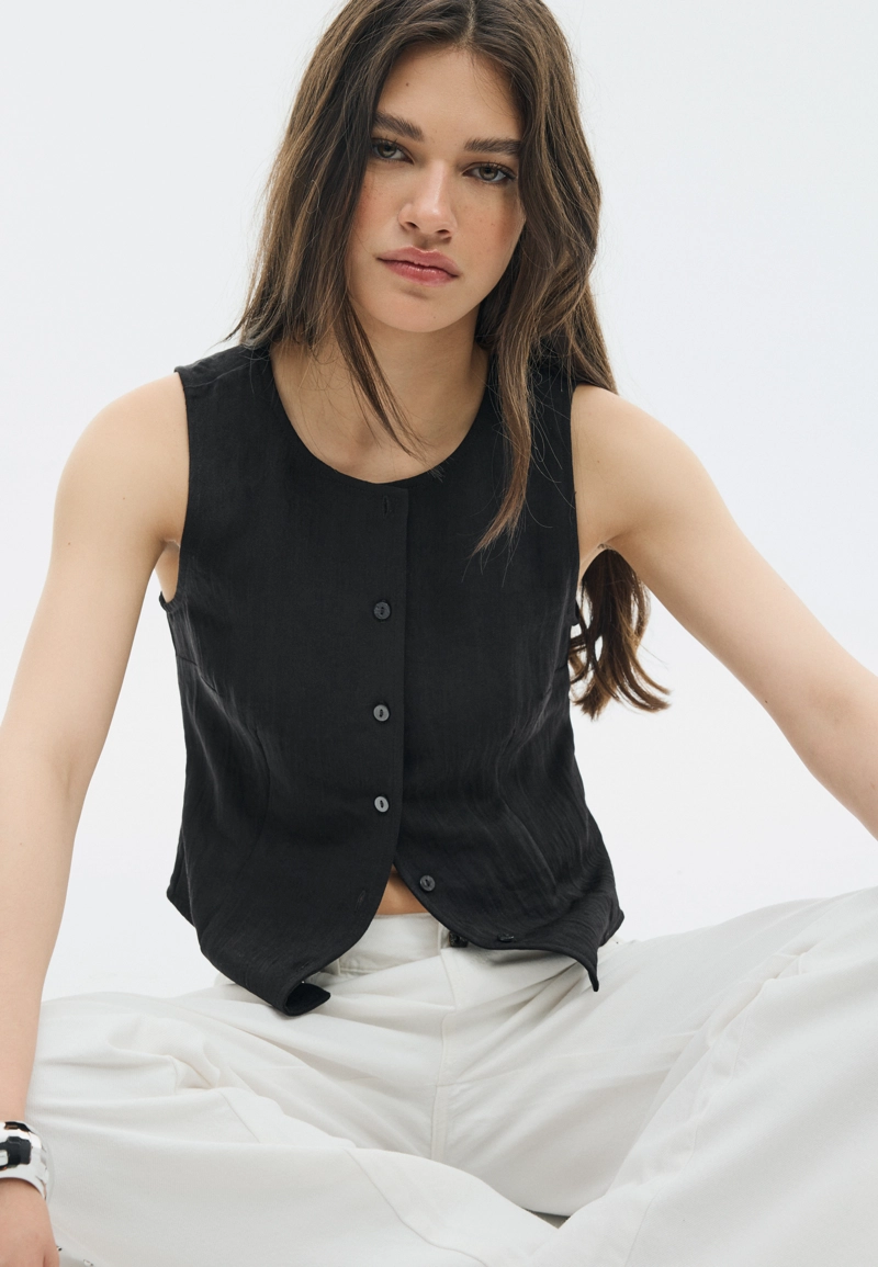 Текстурный топ на пуговицах