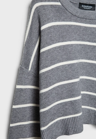 Укороченный полосатый трикотажный свитер- Заказать в России