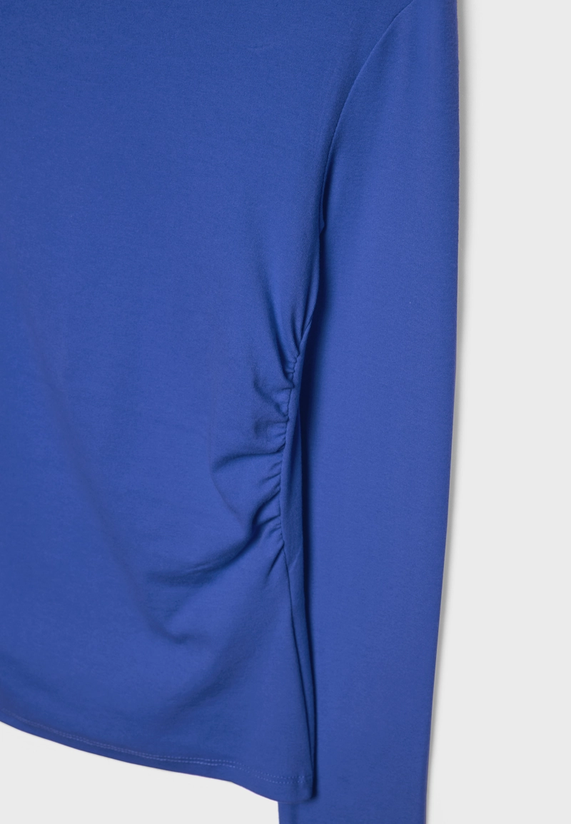 Футболка с длинными рукавами и сборками