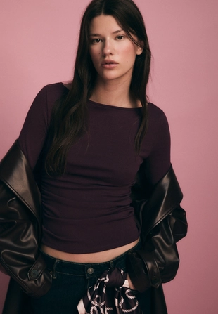 Футболка с длинными рукавами и сборками- Заказать в России